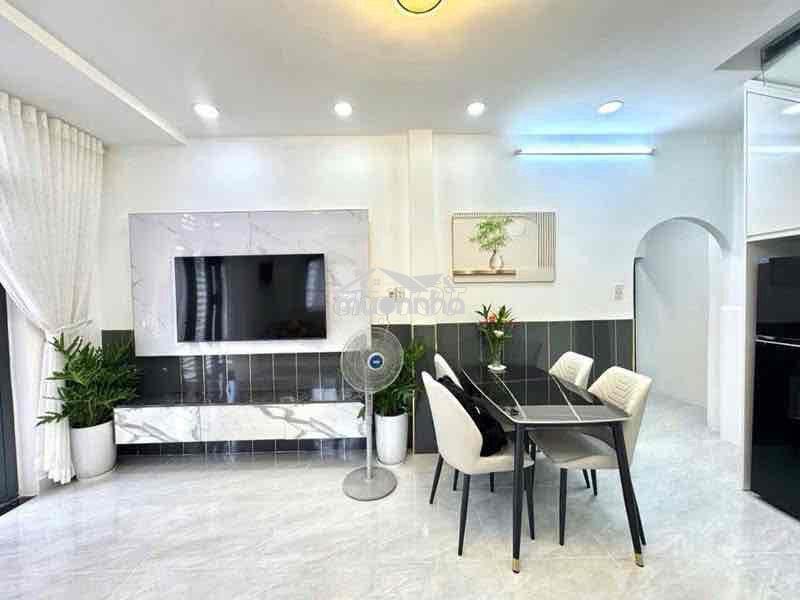 Xe hơi đỗ cửa-30m2-2 tầng-full nội thất-nguyễn văn đậu,bình thạnh