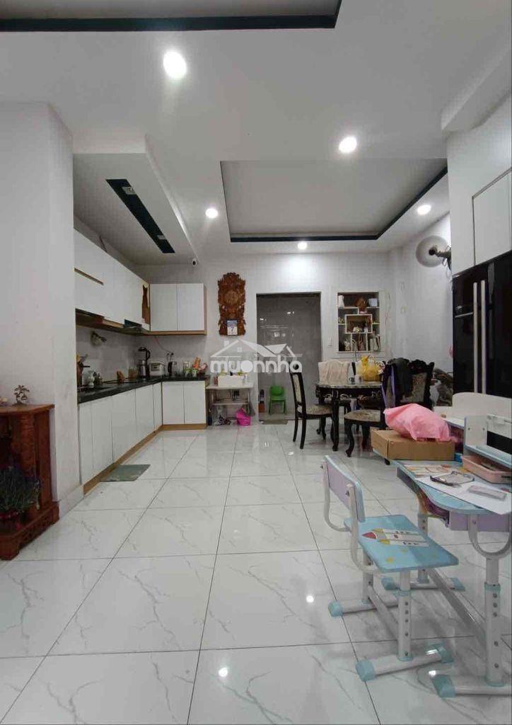 Nhà 50m 5x10 cực hiếm p12 gò vấp