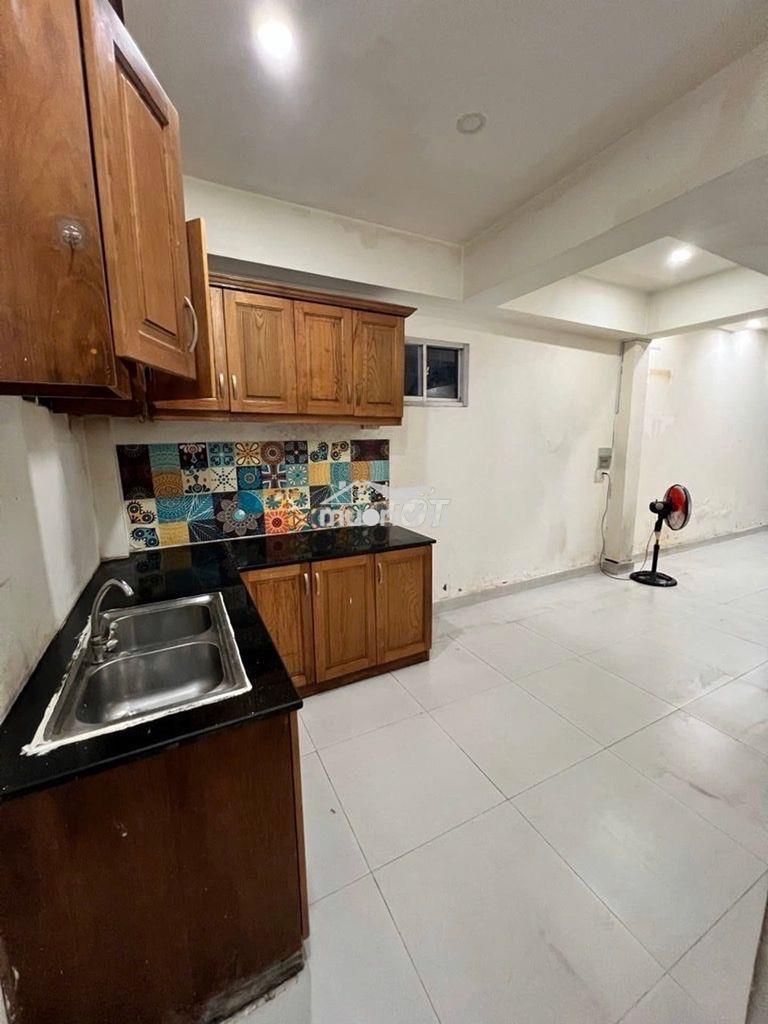 Bán nhà lô gốc 2 mặt tiền thoáng sáng gần hẻm xe hơi, huỳnh tấn phát - 4