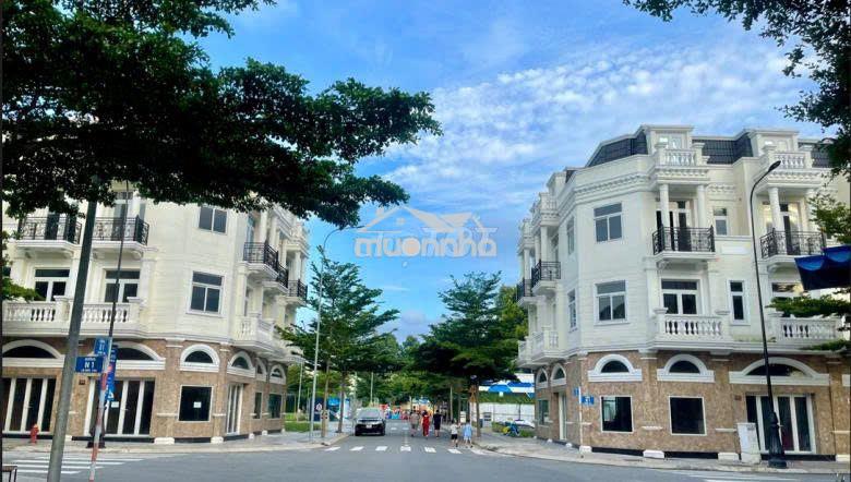 Chính chủ cho thuê mặt bằng dĩ an, mặt tiền đường 25m, 3 tầng 245 m2 - 2