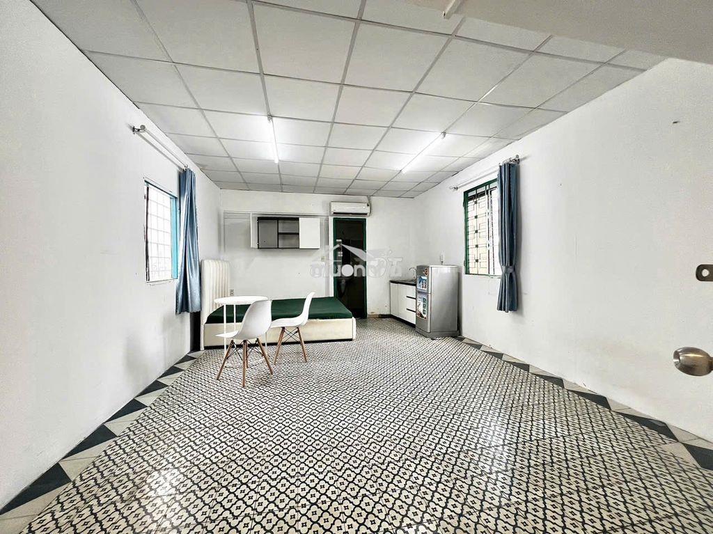 Studio đầy đủ nội thất ngay khu phan xích long - 2