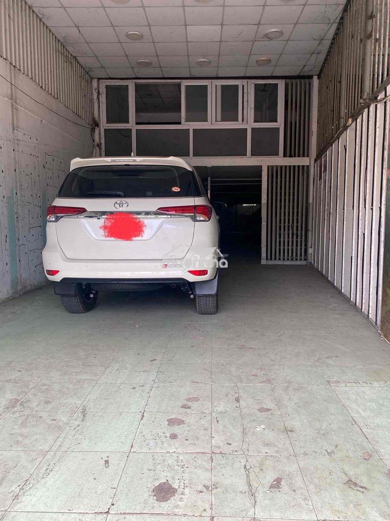 Nhà xưởng mặt tiền cho thuê