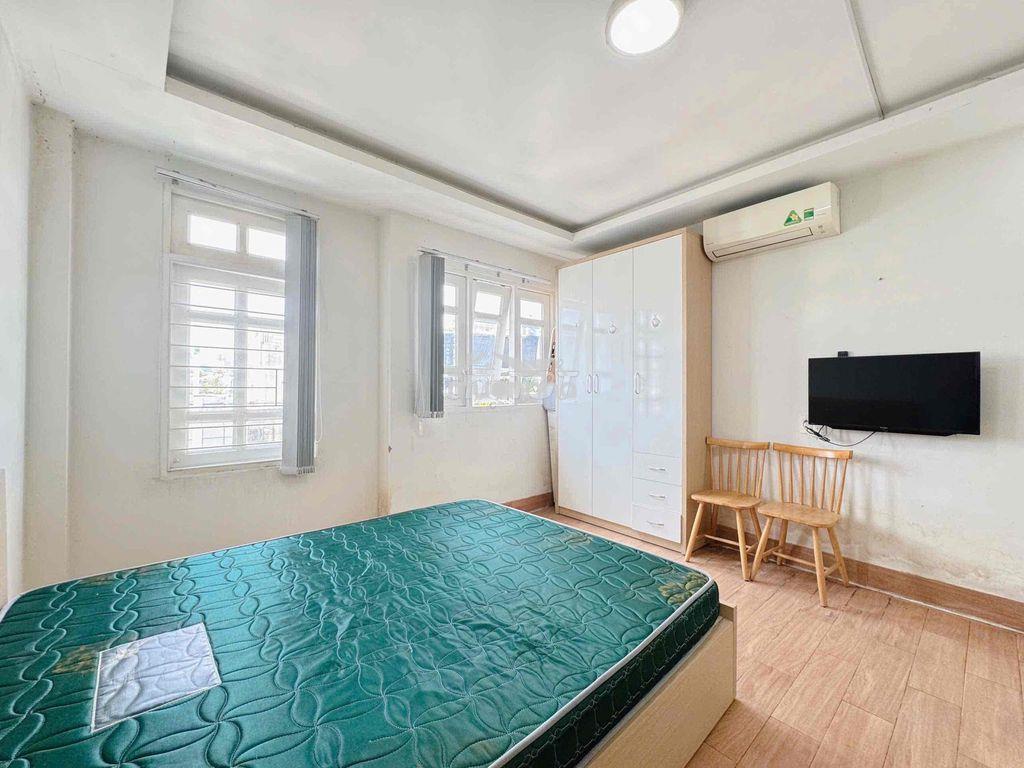 Cho thuê căn hộ mini giá rẻ kế bên cầu công lý giáp quận 1, quận 3 - 2