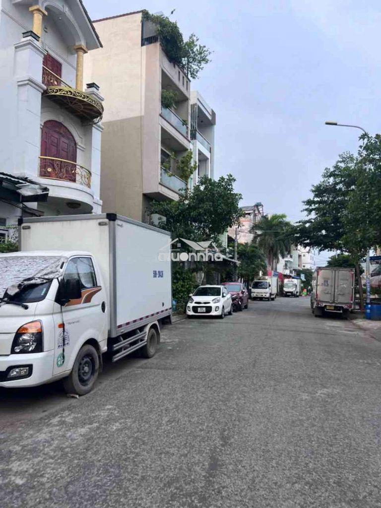 ⚡ Hàng hiếm khu chợ đầu mối ⚡
🏠 nhà 3 tầng đúc thật, 60m²
🚘 - 2