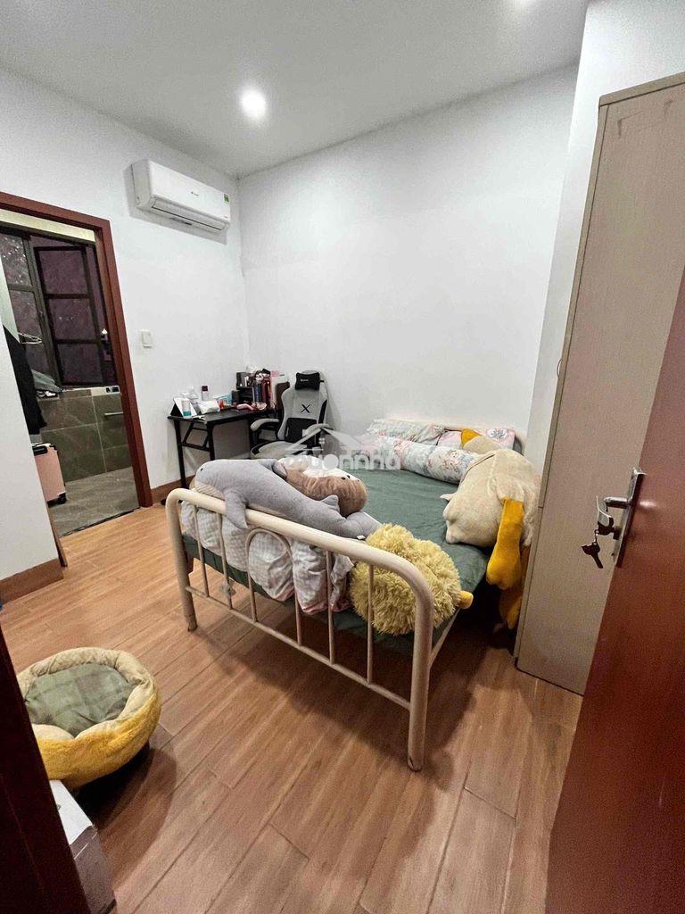 Cho thuê nguyên sàn lầu 3 có 3 phòng giá 8triệu - 4