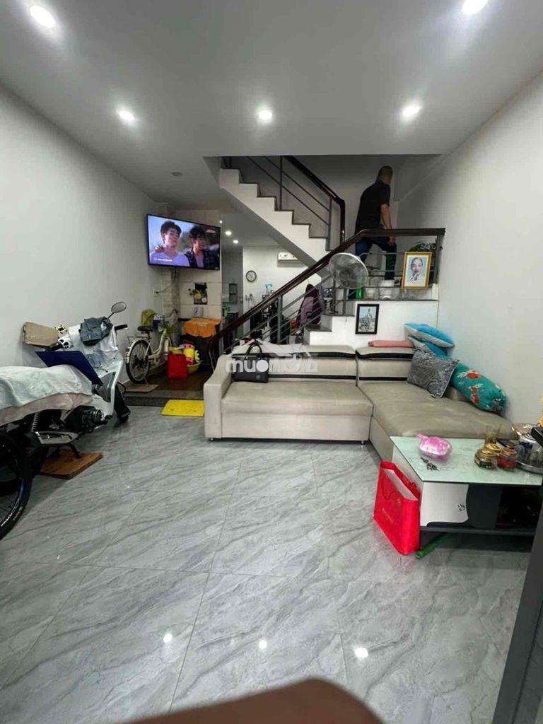 Chung cư tẩng trệt 2 tầng 80m2 phạm thế hiển p7q8