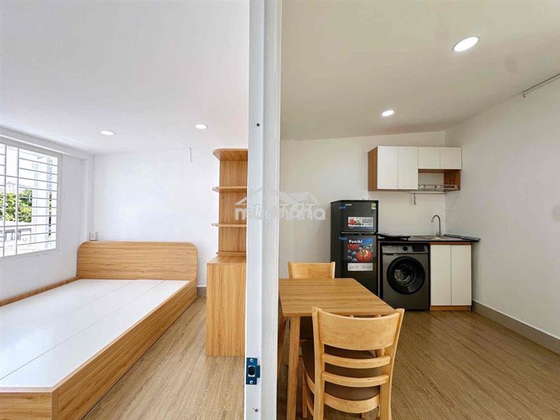 Siêu phẩm 1pn 1pk ban công ngay cư xá bắc hải q10