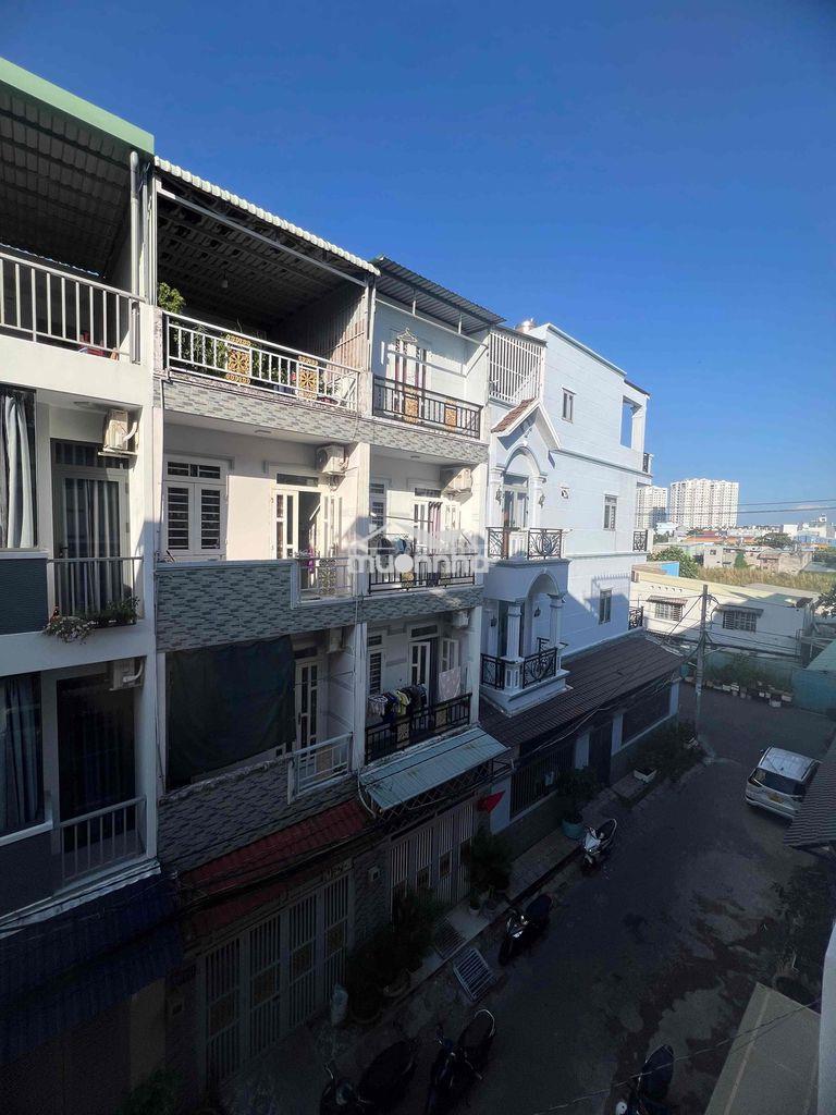 Nhà sửa mới 100% - 4phòng ngủ. - hẻm ô tô gần kho c nhà bè