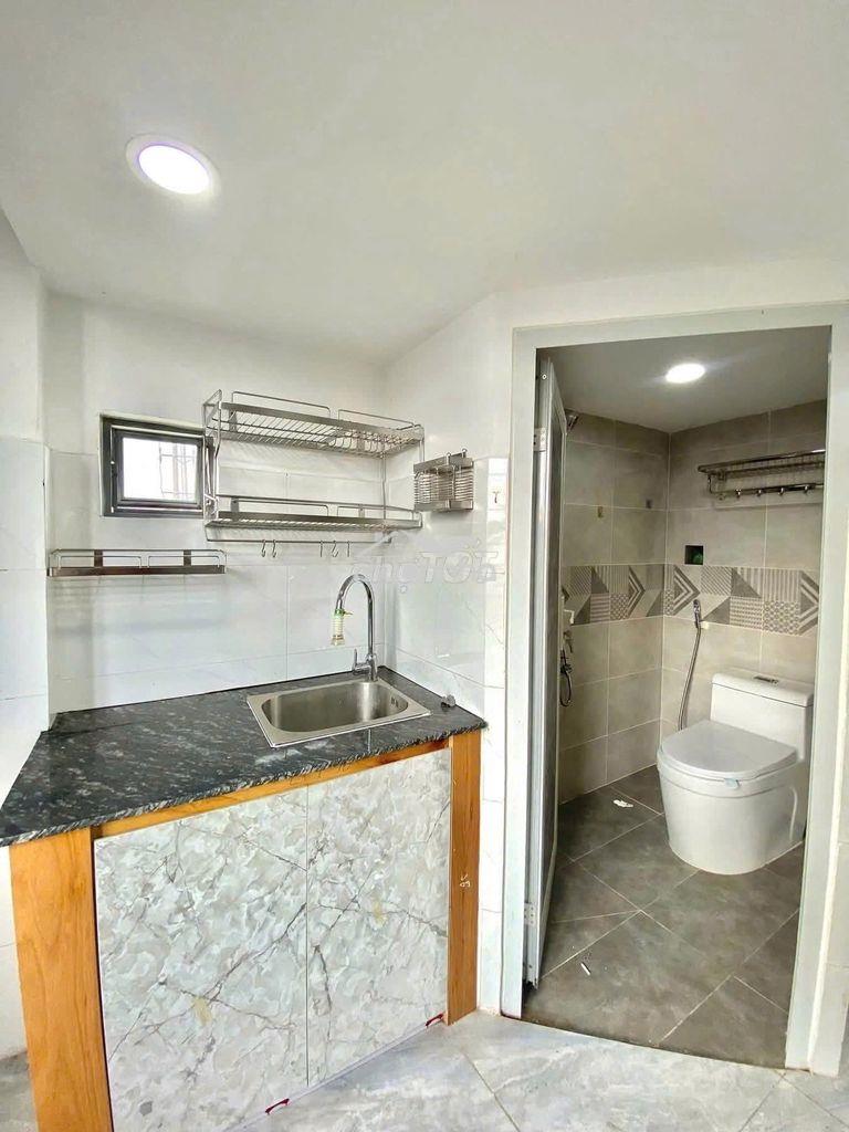 Cho thuê phòng cửa sổ y hình 3,2tr hẻm 47 bình thành - liên khu 4-5 - 4