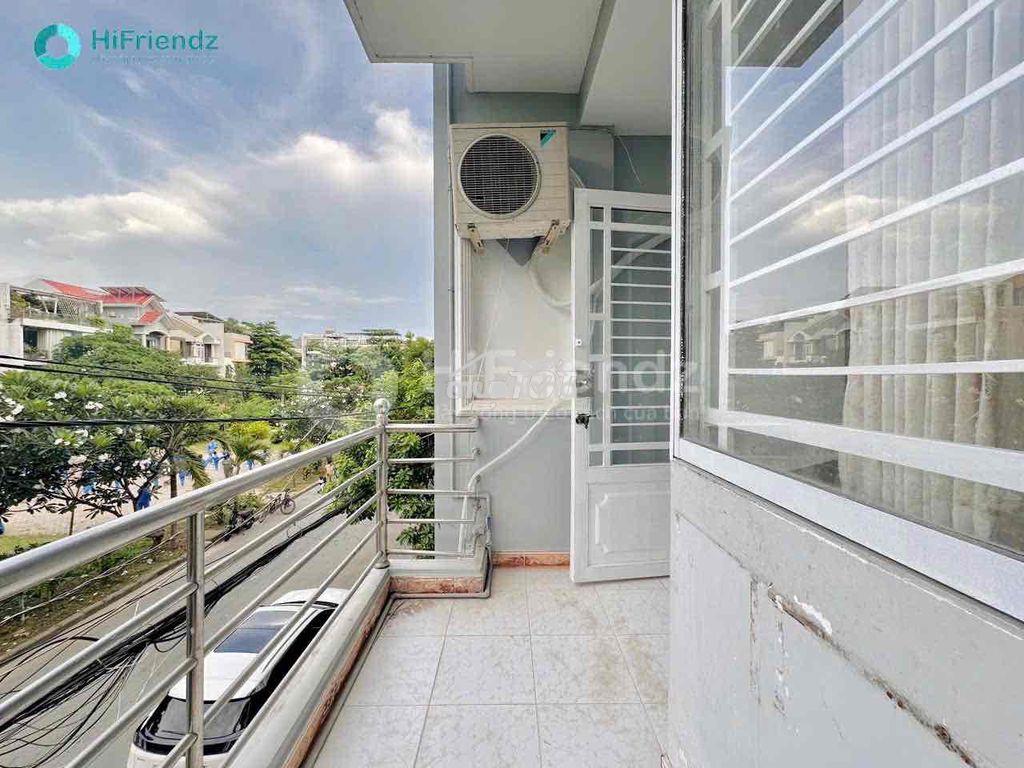 Studio ban công giá rẻ gần cầu phú mỹ quận 7 - 2