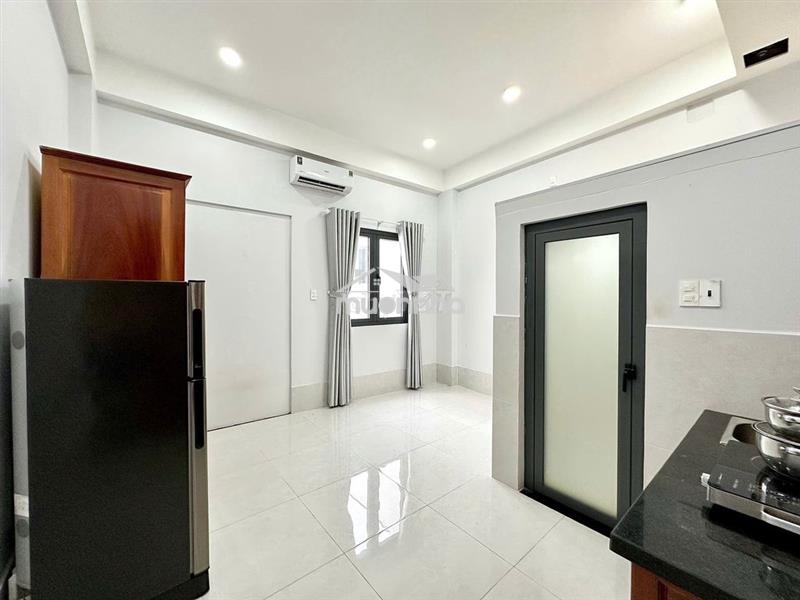Một căn phòng nhỏ, nhưng đủ ấm áp tại 177/1 bùi mình trực, q.8.