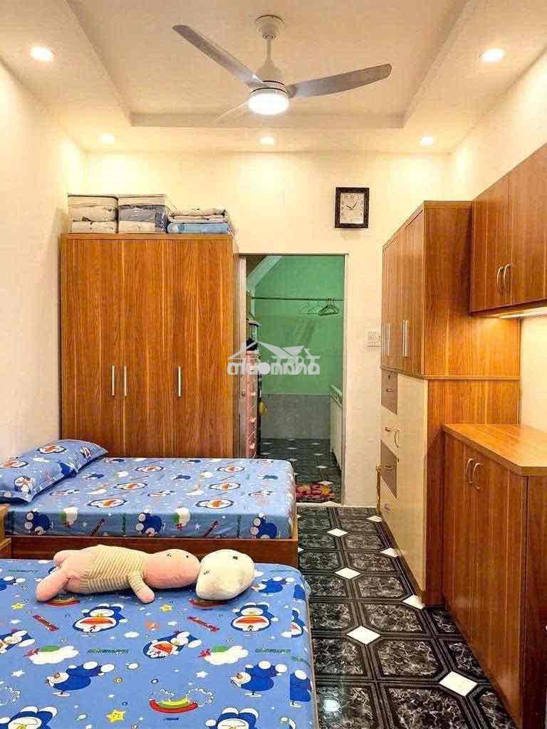 Nhà đẹp nguyễn đình chiểu 3 tầng hàng hiếm - sát mặt tiền - chỉ 6,5 tỷ - 4