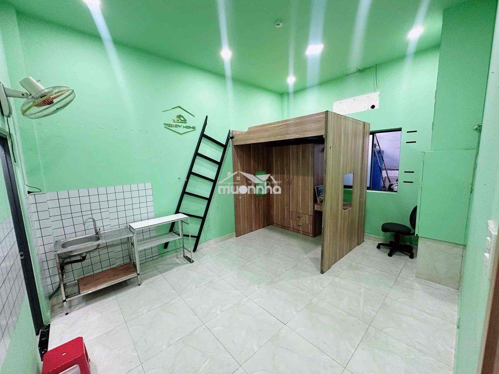 Chdv - tầng trệt - sẵn tủ đồ - gác gỗ - kệ bếp - 2