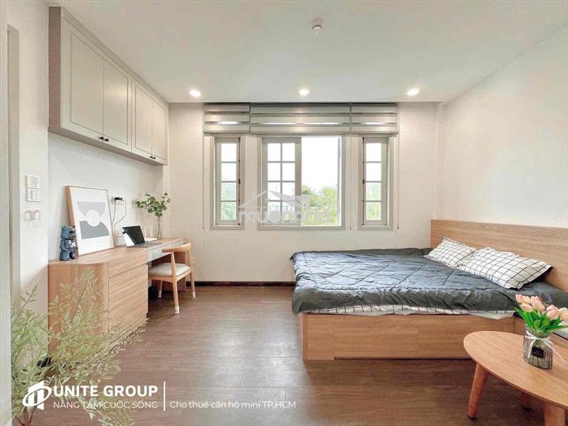 Cho thuê căn studio cửa sổ thang máy bảo vệ full nt đh kinh tế ueh q10