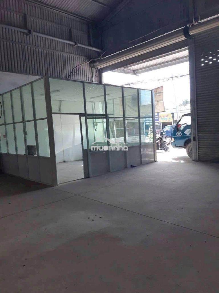 Cho thuê kho-xưởng 10x30m, ngã 3 tân long, giá 23tr - 3