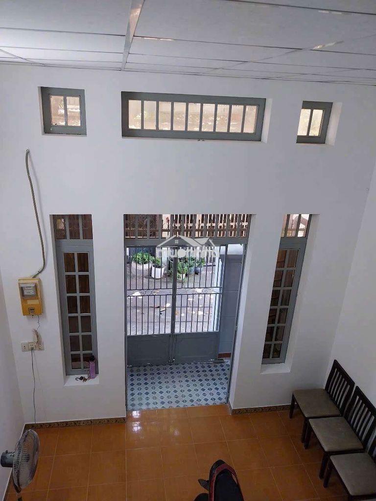 Nhà lửng đúc 2 phòng, tân xuân, hóc môn cho thuê