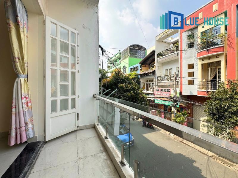 Ngay đầu đường bàu cát quận tân bình - 3