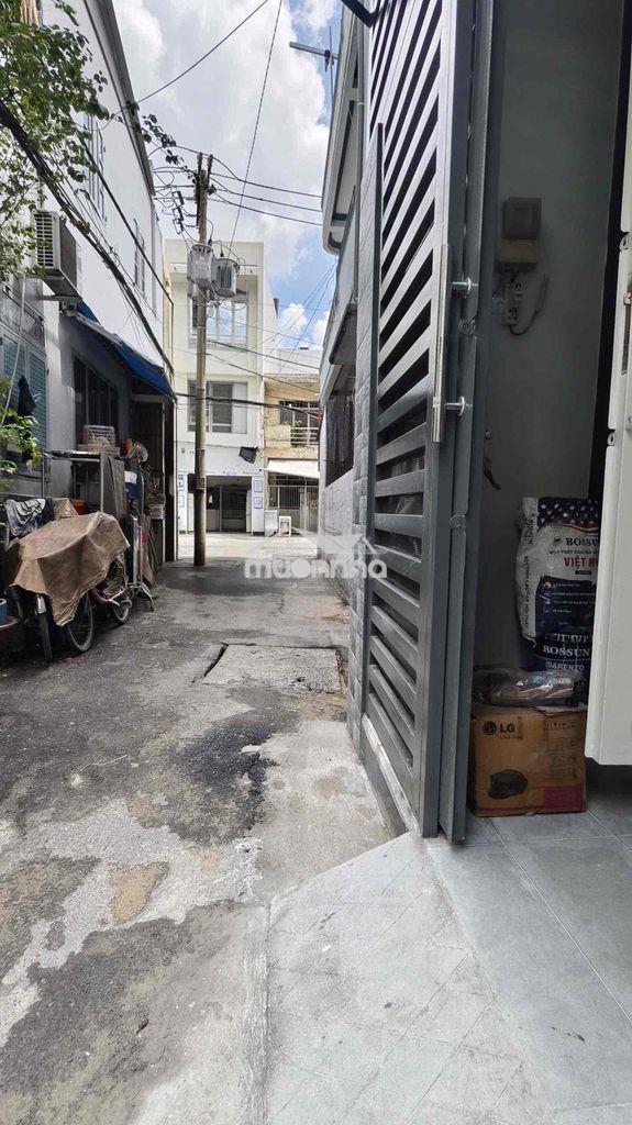 Nở hậu chữ l tài lộc - hẻm 148 trần văn quang p10 - sát mặt tiền