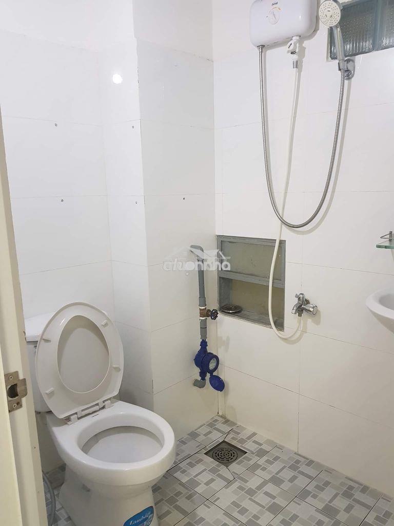 Phòng trệt có gác khoảng 50m² bùi đình túy, tối đa 5 người - Ảnh 4