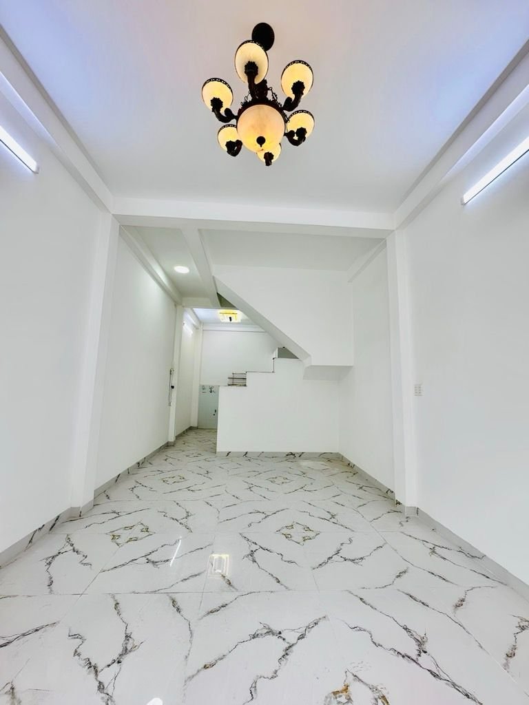 Sát đầm sen - hẻm xe tải - 3 tầng btct - tô hiệu – tân phú – dt: 4*13m – 8 tỷ 060 - 3