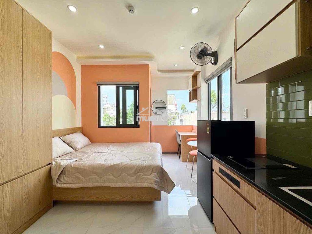 Thang máy - ban công thoáng full nt cao cấp nhà mới ngay hà đô - Ảnh 4