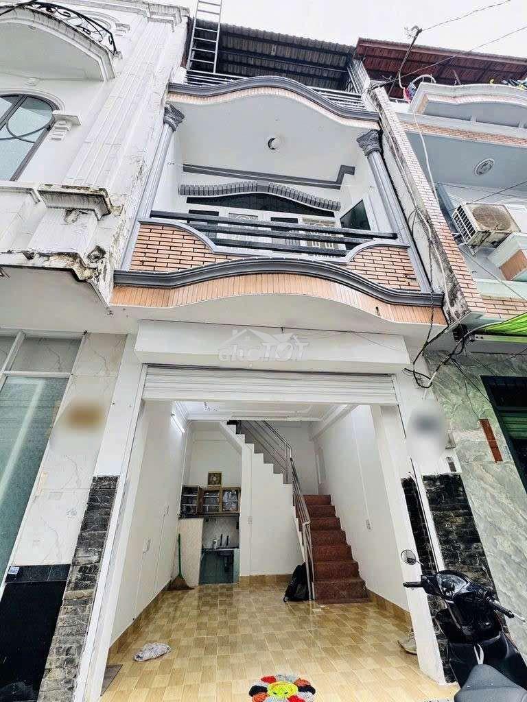 Cho thuê nhà nc hẻm 653/ quang trung f11.hẻm xe hơi