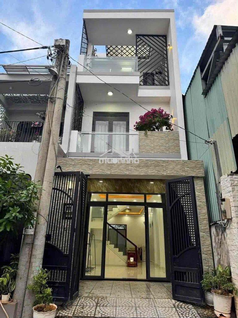 Nhà 3 tầng nội thất cơ bản sát chợ long trường và kđt đông tăng long