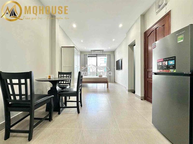 Balcony trần huy liệu phú nhuận gần công viên hoàng văn thụ - sân bay