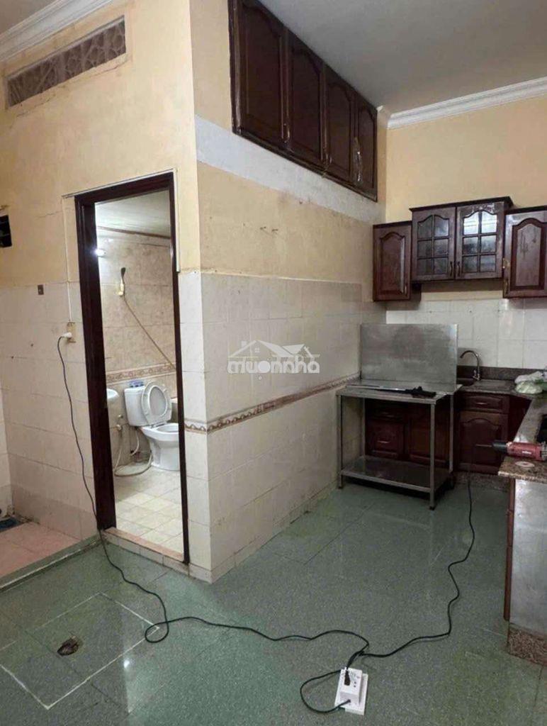 Cho thuê nhà nguyên căn.đường nguyễn đình chiểu. phường 2.quận 3. - 3