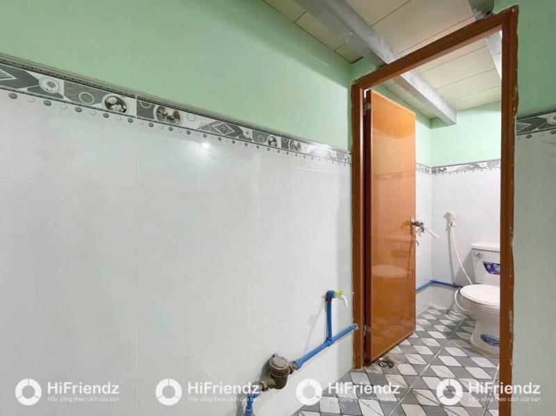 Phòng trọ mới xây gần dh văn hiến - đầm sen - quận tân phú 2tr7 đến 3tr4 - 4