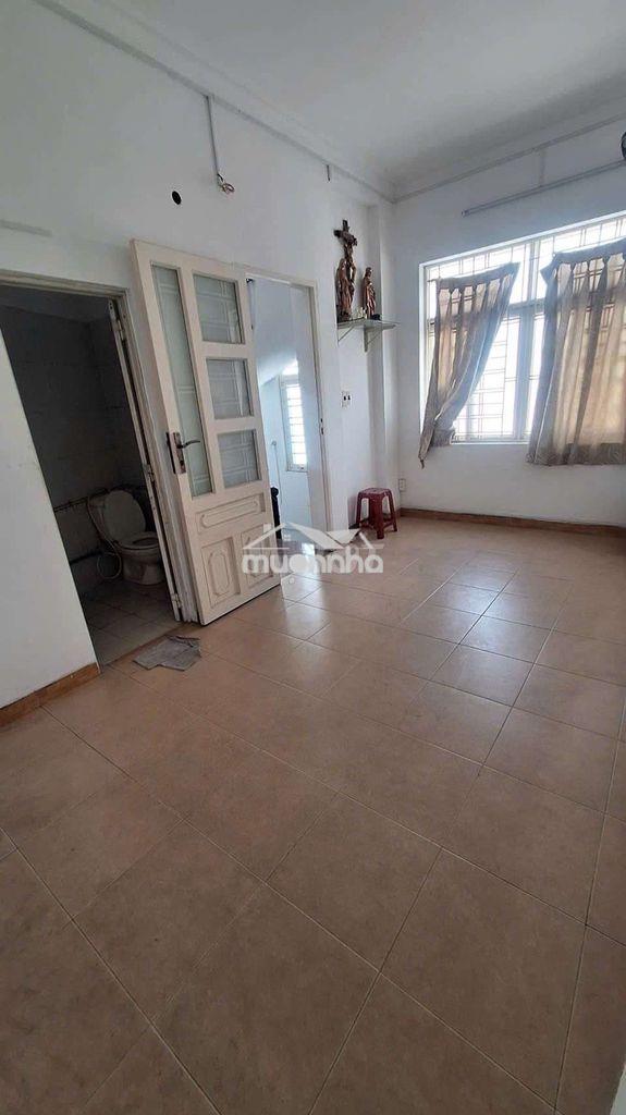 Nhà 5 tầng hẻm duy tân f8 tân bình.
dt: 6,7x7