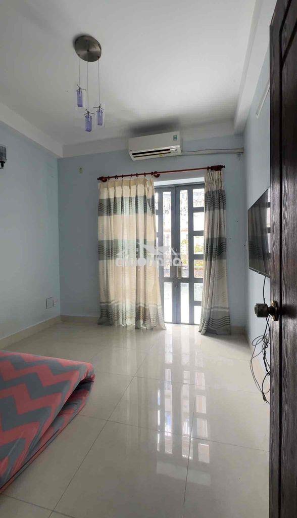 1pn bancon lớn ngay trung tâm q4 - 2