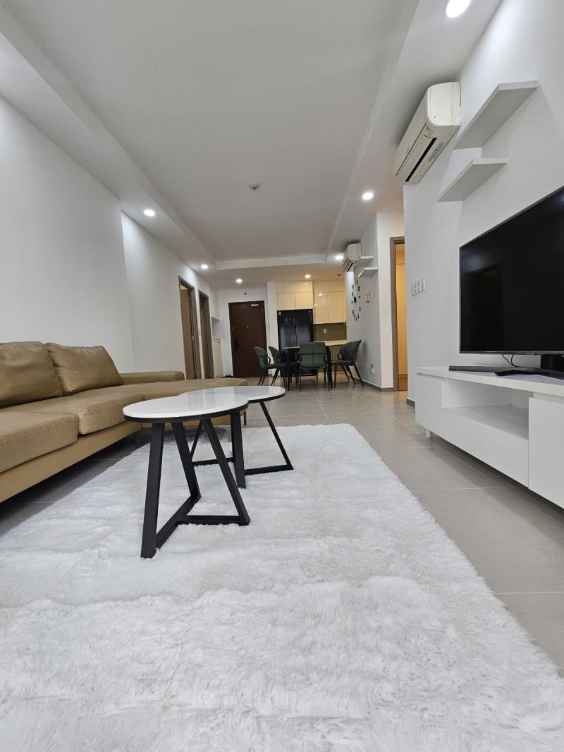 Cho thuê chung cư goldview q4: 3pn view đẹp , giá thuê: 23,5tr/th vào liền được - 2