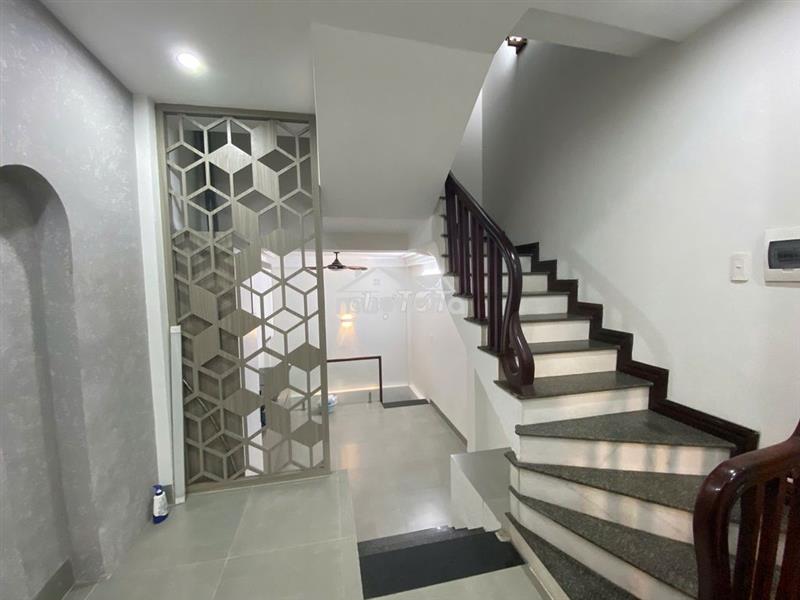 Nhà riêng khu phân lô đền lừ, hoàng mai, tương mai dt45m2x5t giá 17tr