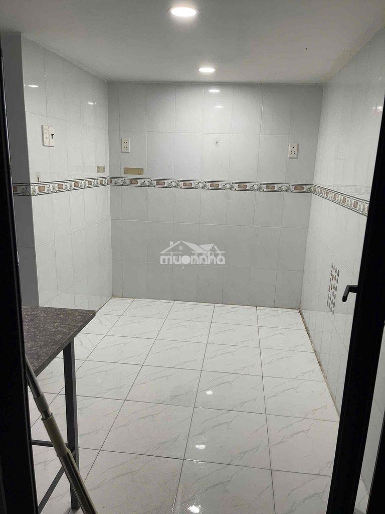 Phòng 25m2, có gác, mới 1041/115 trần xuân soạn, q7, chính chủ