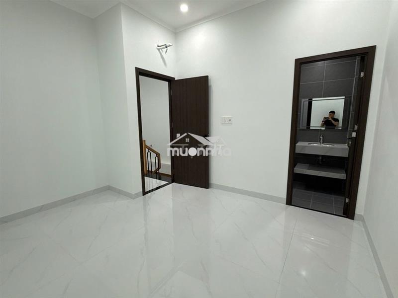 Có căn ngộp ai đang tìm nhà khu vực này thì không bỏ qua căn này nhé