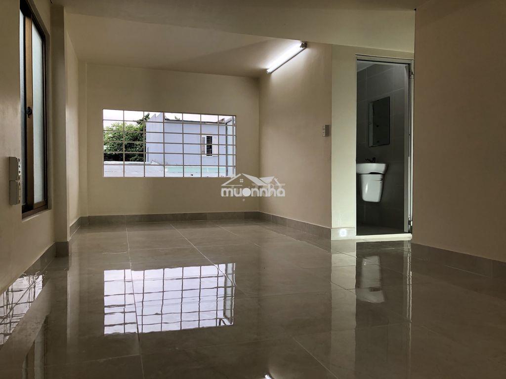 Cho thuê căn hộ dv mới xây 35m2 - 2