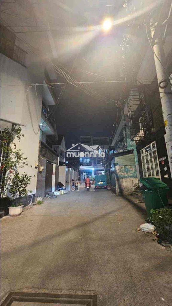 Nhà quang trung tặng nội thất cao cấp .5tầng .70m2