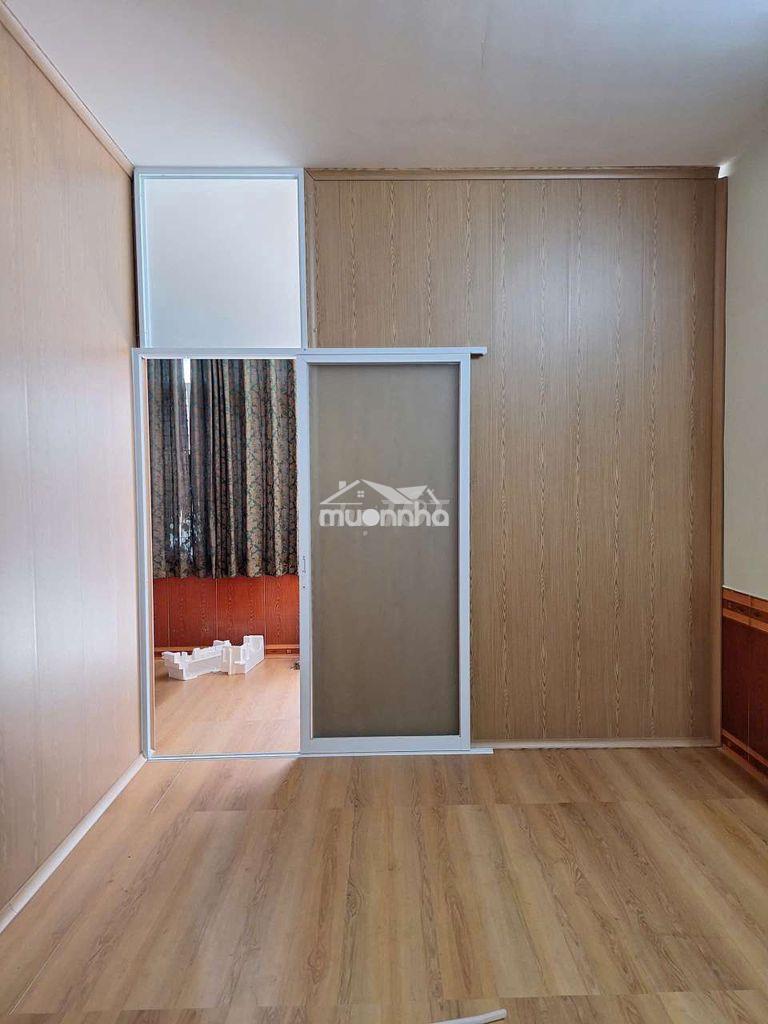 🏠🏠 Cho thuê nhà hẻm bg đường lê hồng phong, p2, q5
- dt 5m×8m - 2