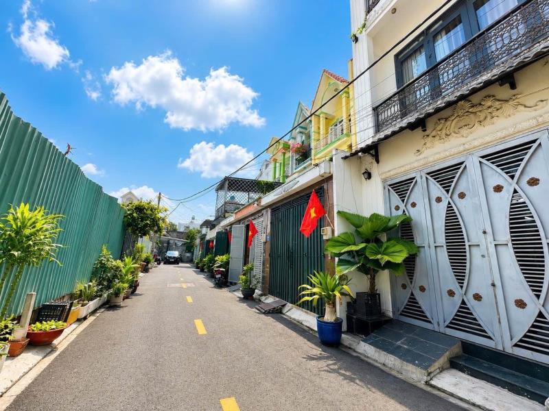 Hẻm xe tải nguyễn ảnh thủ - kế mặt tiền- 115m2 - ngang gần 6m - 6 phòng cho thuê thu nhập 12tr/tháng. chủ đi mỹ giảm chào giá còn 6.3 tỷ nguyễn ảnh thủ 114 m2