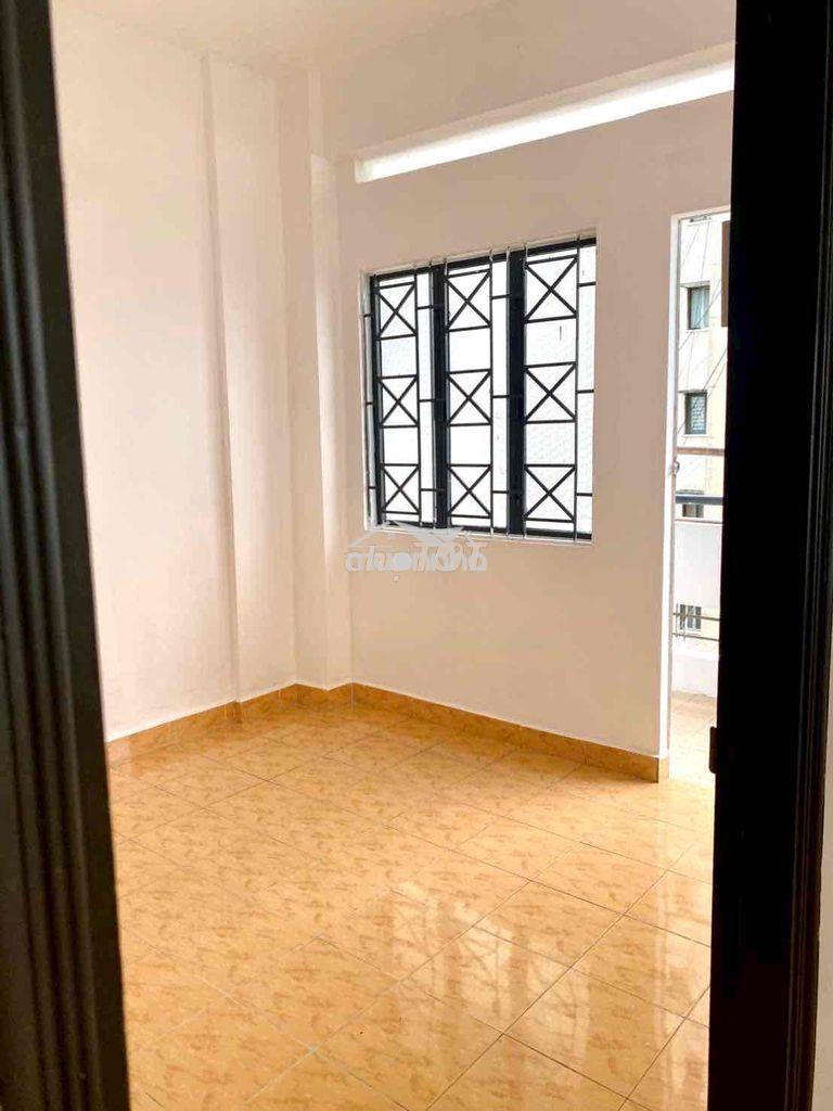 Băn cc hẻm 63 gò dầu dt 58m2 , 2pn, 2wc , có thang máy , ban công rông - 4