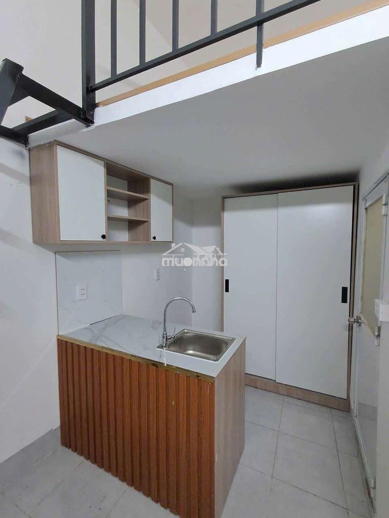 Phòng full nội thất, gác, máy lạnh