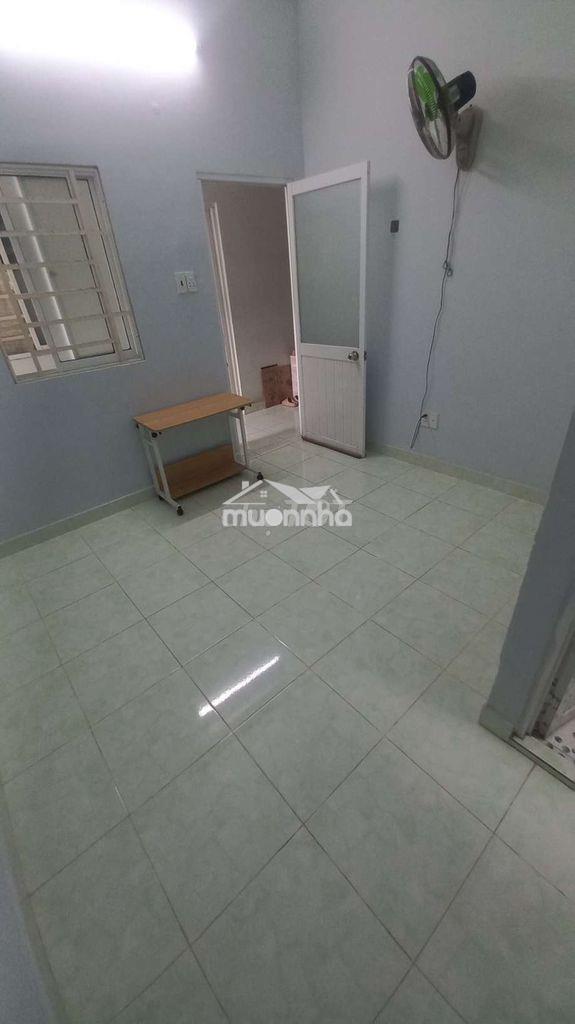 Cho thuê phòng trọ quận 4 an ninh, wc riêng – gần các trường đh, chợ - 2