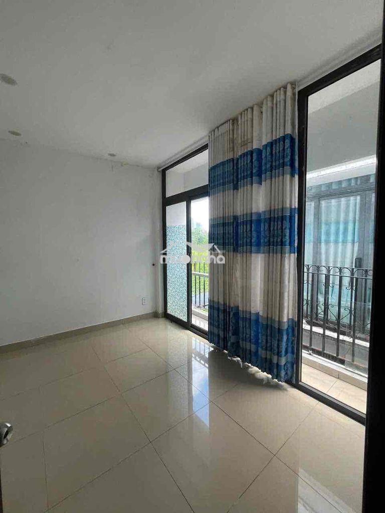Nhà 1 trệt 1 lầu 2pn 2wc 6x6m hẻm 1206 huỳnh tấn phát q7
