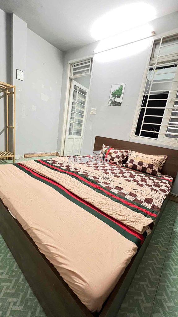 Chính chủ cho thuê phòng ban công tách bếp đầy đủ nội thất cao cấp - 3