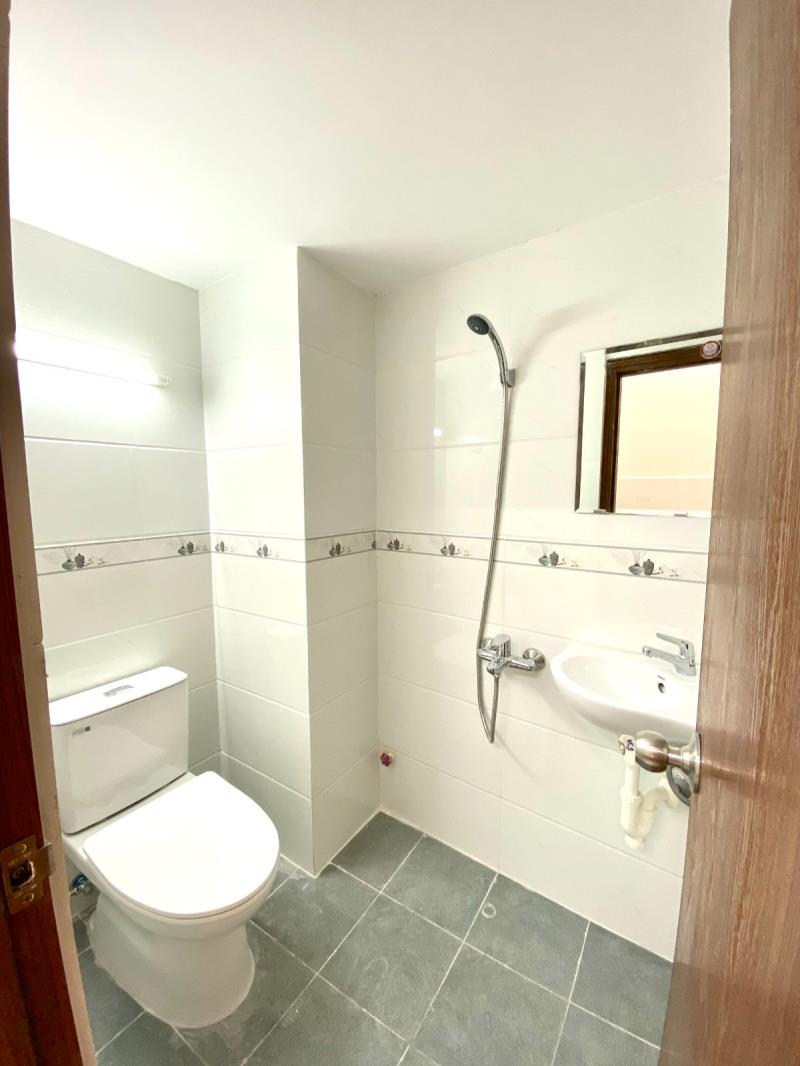 Phòng mới xây mới 100% đường nguyễn kiệm. gần cv gia định - 3
