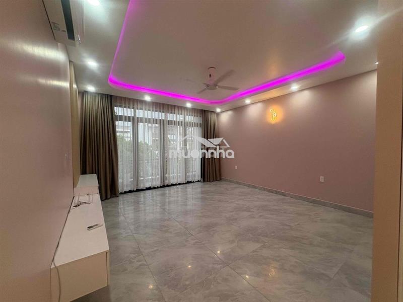 Cho thuê nhà mtnb khu tên lửa dt 5x20 xd 3,5 tấm . giá 35tr/tháng