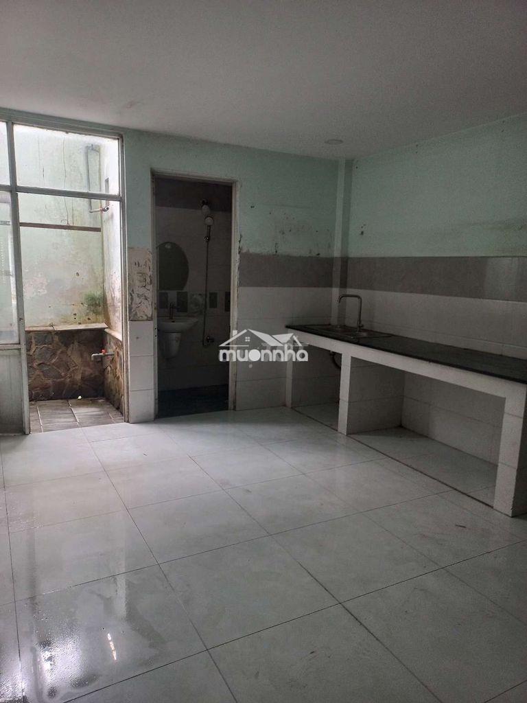 Nhà hẻm xe hơi cách đường chính 30 mét đẹp - 4