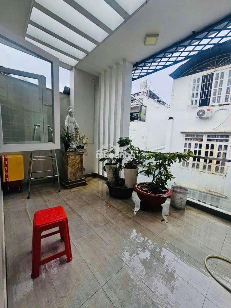 Nhà đẹp khu bàu cát sát mặt tiền 42m2 3 tầng - 2
