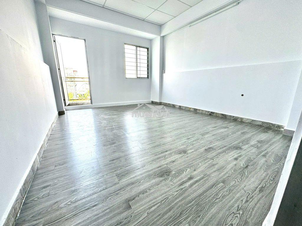 Sẵn nhiều phòng ban công cửa sổ thoáng - 2